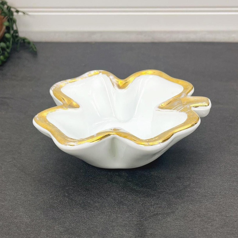 Vintage White Milk Glass 4 Leaf Clover with Gold Trim